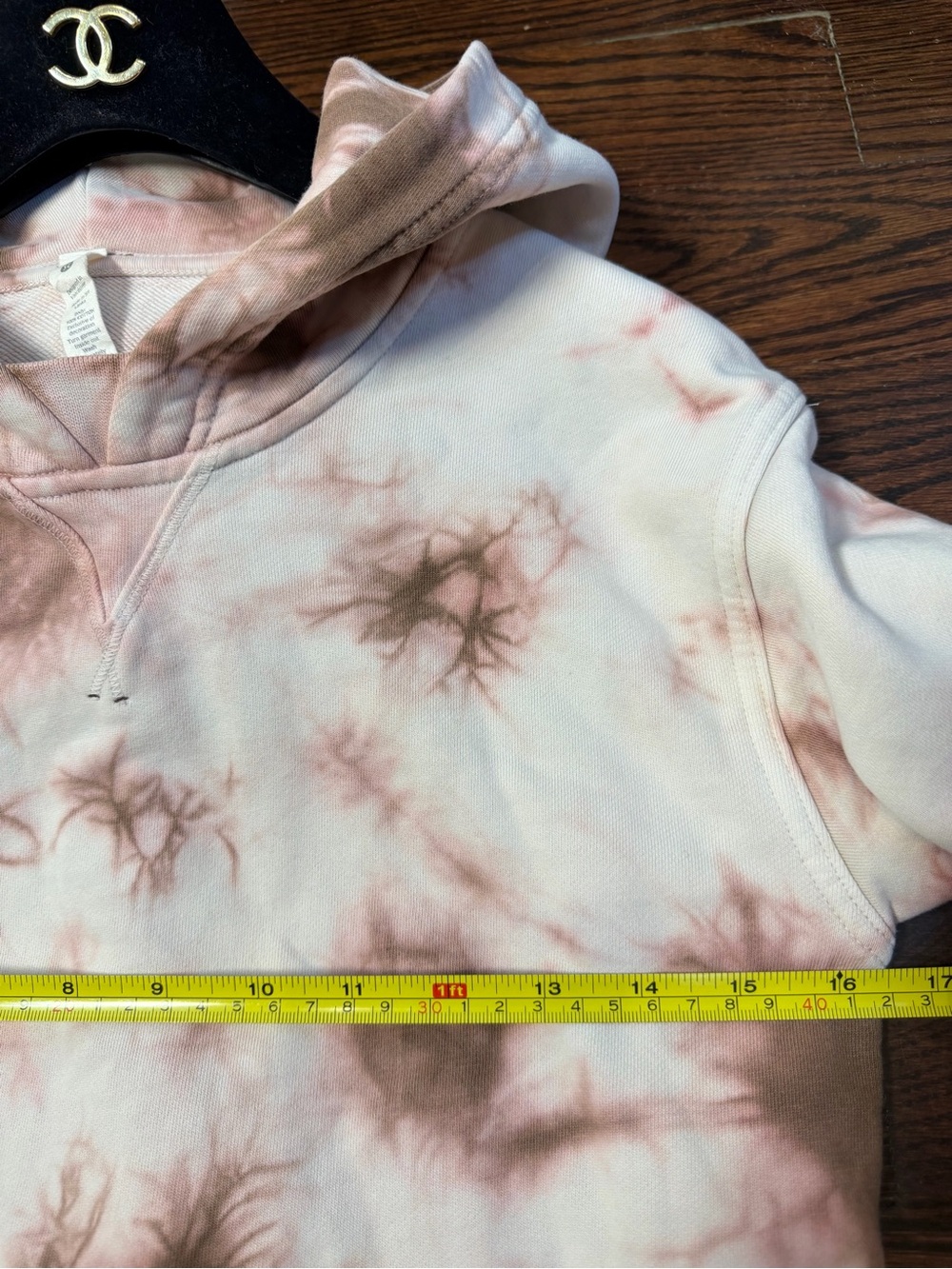 lululemon athletica Women's Tie-Dye Hoodie in Cream and Brown - Picture 7 of 10